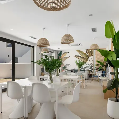 Appartement Vivi Homes - Blossom Pool, Gym & Terrace *